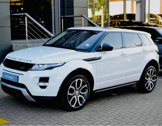 White Range Rover Evoque