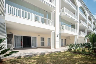 Beautiful, Spacious Townhouse To Let in Estate!!