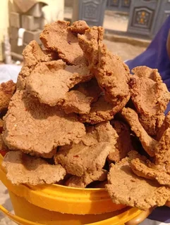 Honey/Pepper kulikuli (peanut snack)