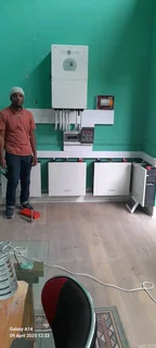 Solar installer Johannesburg panels inverter randburg 550w Sandton solar inverter repairs coc