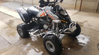 Bombardier ds650 quad bike
