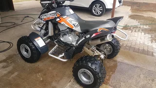 Bombardier ds650 quad bike