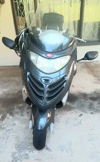 2014 Kymco Grand Dink/ Grand Vista 250 cc.  Scooter