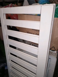 Wooden Cort forsale needs slight tlc