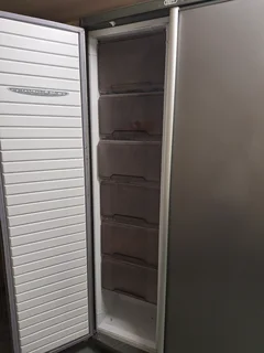 Fridge freezer combo