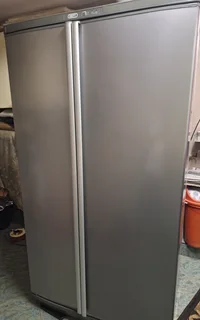 Fridge freezer combo