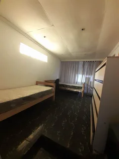 Student accommodation in Krugersdorp West to male students