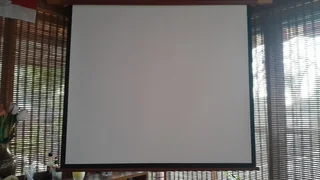 Projector screen