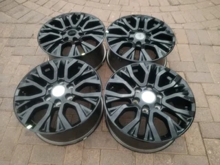 18inch Ford Thunder Magrims 6holes A Set Of Four On Sale.