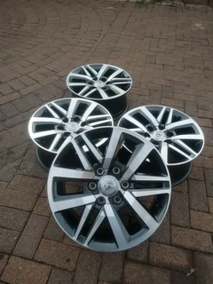 18inch 6holes Toyota Hillux /fortuna Magrims 6holes A Set Of Four On Sale.