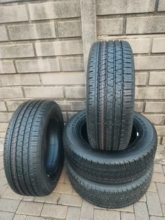 265 60R18 CONTINENTAL CROSS CONTACT Tyres A Set Of Four On Sale.