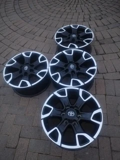 18Inch TOYOTA LEGEND 50 Magrims 6Holes A Set Of Four On Sale.