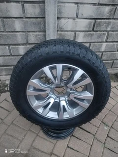 One 18inch Isuzu Xrider Magrim Silver & Fairy Used General Grabber Tyre 255 60r18 On Sale