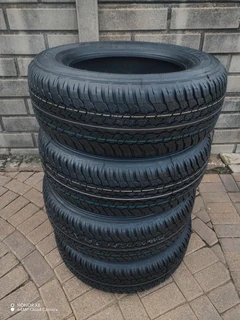 265 65R17 DUNLOP GRAND TREK Tyres A Set Of Four On Sale.
