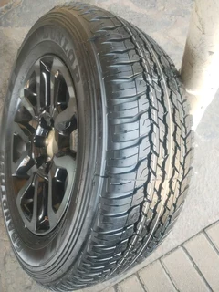 One 18inch Toyota Hillux Magrim & Dunlop Grand Trek Tyre 265 60r18 On Sale.