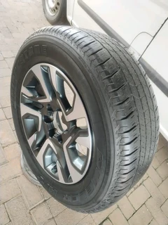 ONE 265 60R18 BRIDGESTONE DUELER H/T Tyre &amp; 18Inch TOYOTA HILLUX /FORTUNA Magrim On Sale.