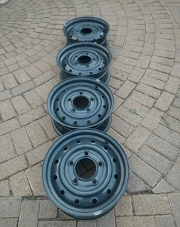 Mahindra Standard Steel Rims 5holes 16inch A Set Of Four On Sale.