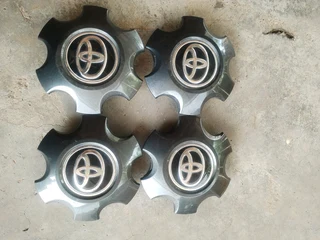 ISUZU Wheel Centre Caps A set of four on sale.