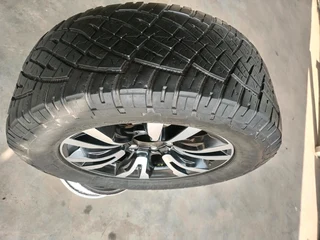 ONE  Used 255 60R18 GENERAL GRABBER Tyre &amp; 18Inch ISUZU XRIDER Magrim On Sale.