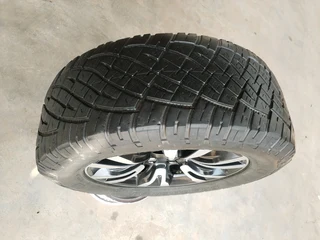 ONE  Used 255 60R18 GENERAL GRABBER Tyre &amp; 18Inch ISUZU XRIDER Magrim On Sale.