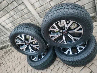 265 60R18 GENERAL GRABBER AT 3 Tyres &amp; 18Inch ISUZU DMAX Magrims 6Holes A set of four on sale.