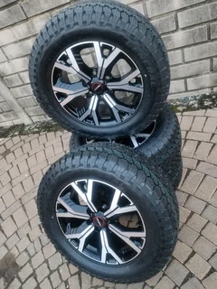 265 60R18 GENERAL GRABBER AT 3 Tyres &amp; 18Inch ISUZU DMAX Magrims 6Holes A set of four on sale.
