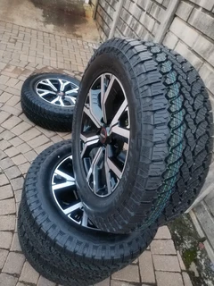 18Inch ISUZU DMAX Magrims 6Holes &amp; GENERAL GRABBER AT 3 Tyres 265 60R18 A set of four on sale.
