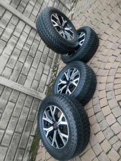 18Inch ISUZU DMAX Magrims 6Holes &amp; GENERAL GRABBER AT 3 Tyres 265 60R18 A set of four on sale.