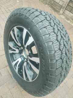 One 255 60r18 General Grabber Tyre & 18inch Isuzu Xrider Magrim On Sale.