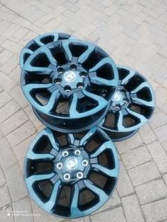 18inch Toyota Hillux Magrims 6holes A Set Of Four On Sale.
