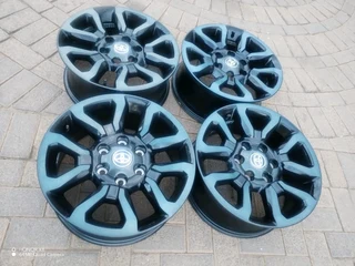 18Inch TOYOTA HILLUX Magrims 6Holes a set of four on sale.