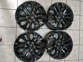 18inch Ford Thunder Magrims 6holes A Set Of Four On Sale.