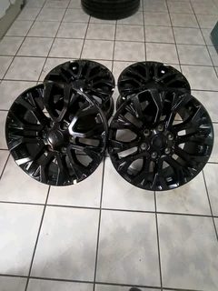 18Inch FORD THUNDER Magrims 6Holes a set of four on sale.