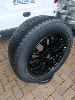 One 18inch Ford Thunder Magrim & Continental Cross Contact Tyre 265 60r18 On Sale.