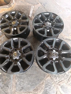 18inch 6holes Toyota Hillux Magrims 6holes A Set Of Four On Sale.