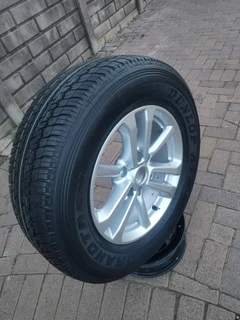 One 255 65r17 Dunlop Grand Trek Tyre & 17inch Isuzu Dmax Magrim On Sale.