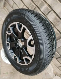 One 18inch Toyota Legend 50 Magrim & Dunlop Grand Trek Tyre 265 60r18 On Sale.