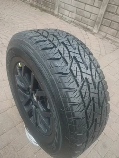 ONE 285 / 65R17 BRIDGESTONE DUELER Tyre &amp; 17Inch Ford Raptor Magrim on Sale.