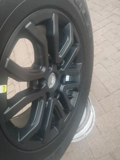 ONE 285 / 65R17 BRIDGESTONE DUELER Tyre &amp; 17Inch Ford Raptor Magrim on Sale.