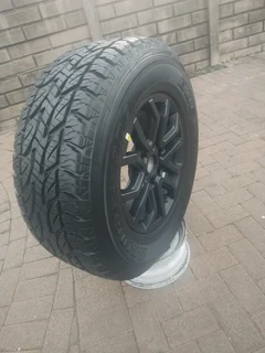 ONE 285 / 65R17 BRIDGESTONE DUELER Tyre &amp; 17Inch Ford Raptor Magrim on Sale.