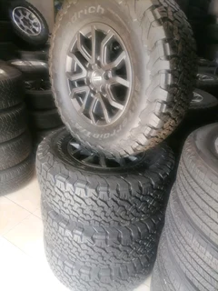 17Inch FORD Raptor Magrims 6Holes &amp; 285 70 r17 BF GOODRICH ALL-TERRAIN KO2 Tyres A set of four .