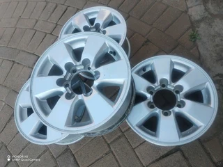 16 inch t o y o t a magrims 6 holes w t h n o c e n t r e c a p s a set of four on sale