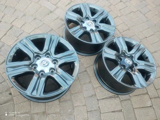 17 inch 6 holes t o y o t a f o r t u n a magrims a set of four on sale