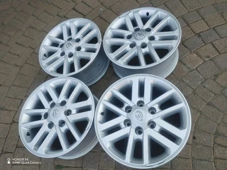 17 inch t o y o t a f o r t u n a h i l l u x magrims 6 holes a set of four on sale
