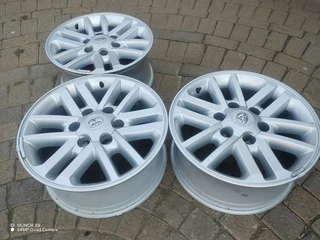 17 inch t o y o t a f o r t u n a h i l l u x magrims 6 holes a set of four on sale