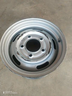 O n e 16 inch m a h i n d r a standard steel rim on sale