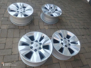 17 inch 6 holes t o y o t a h i l l u x magrims a set of four on sale