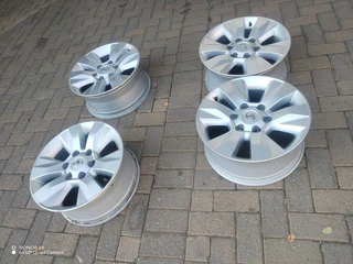 17 inch 6 holes t o y o t a h i l l u x magrims a set of four on sale
