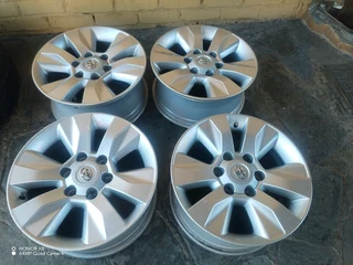 18Inch TOYOTA HILLUX Magrims 6Holes A Set Of Four On Sale.