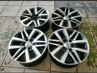 18 inch 6 holes t o y o t a h i l l u x f o r t u n a magrims a set of four on sale